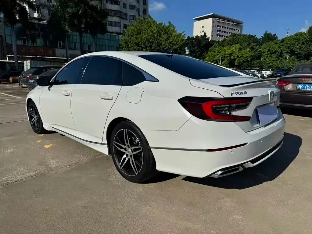 Honda Accord 2022 из CN, фото 5