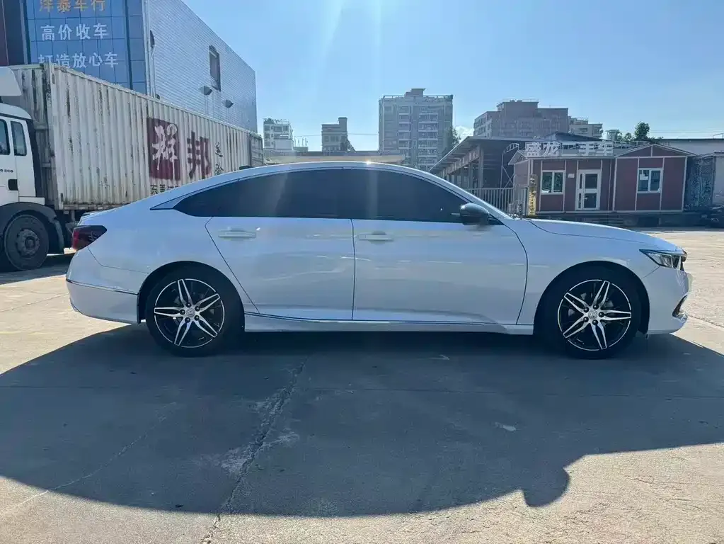 Honda Accord 2022 из CN, фото 8