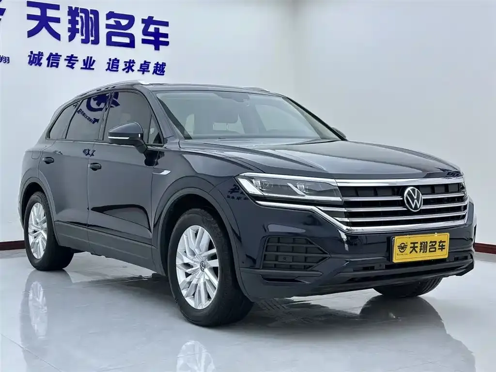 Volkswagen Touareg — фото 3