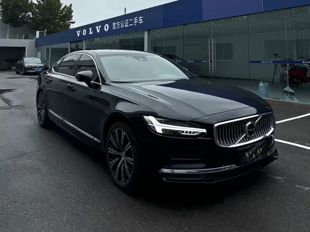 Volvo S90 2023 из CN, фото 2