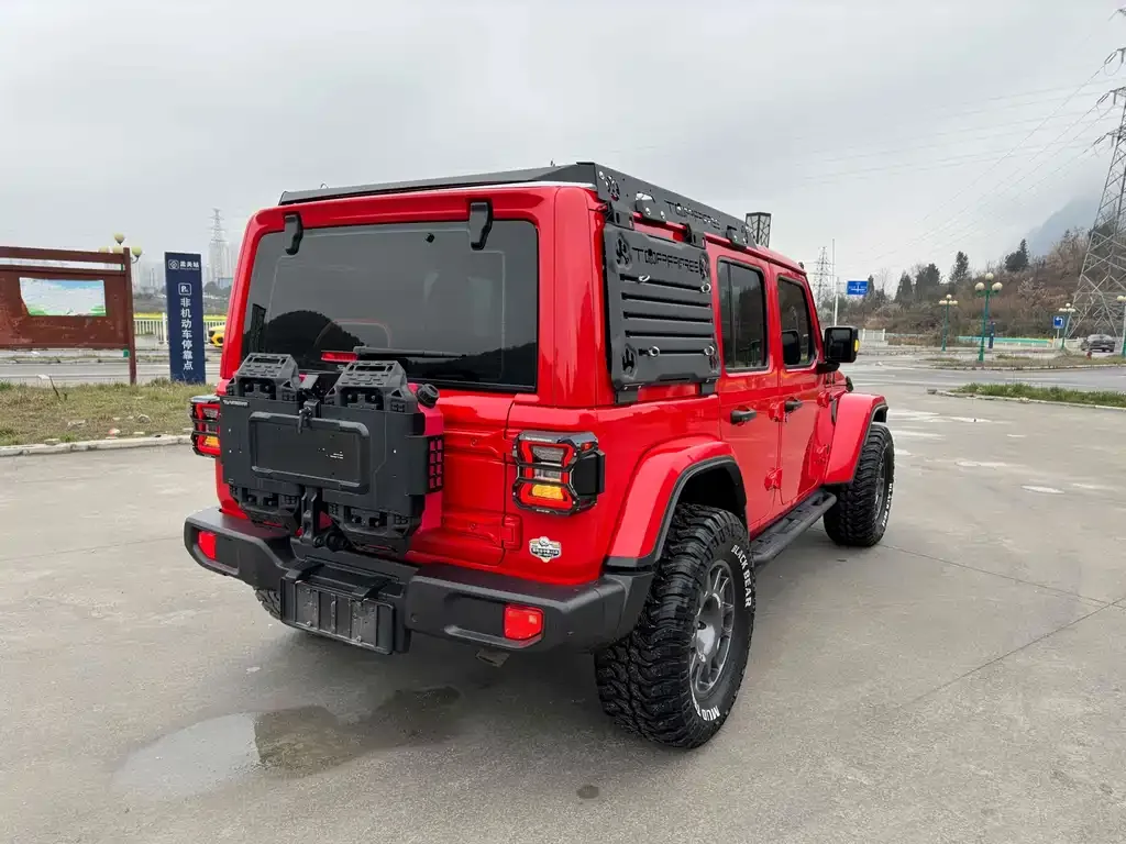 Jeep Wrangler 2022 из CN, фото 4