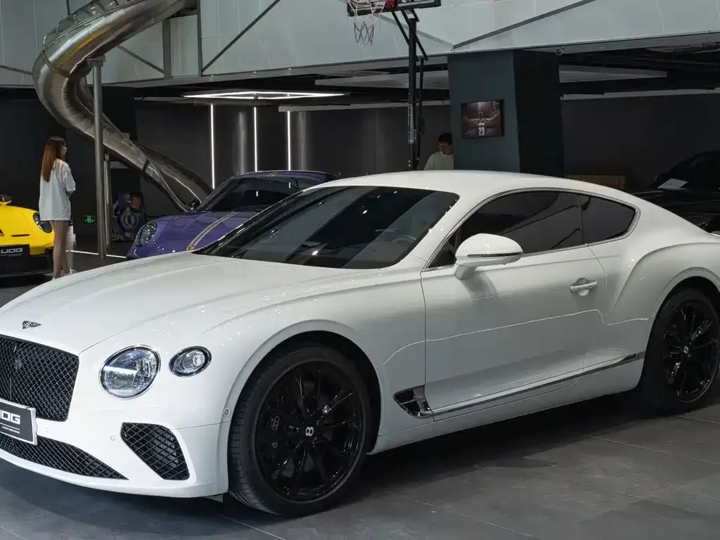Bentley Continental 2024 из CN, фото 1