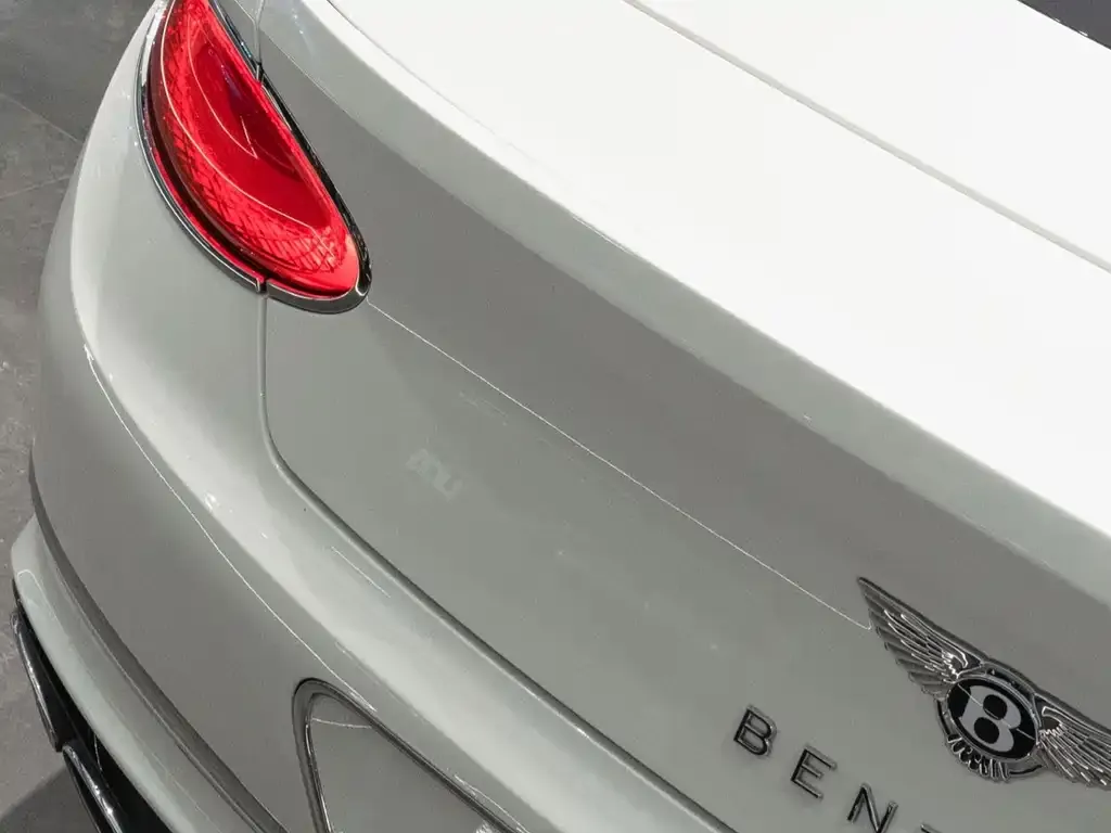 Bentley Continental 2024 из CN, фото 9