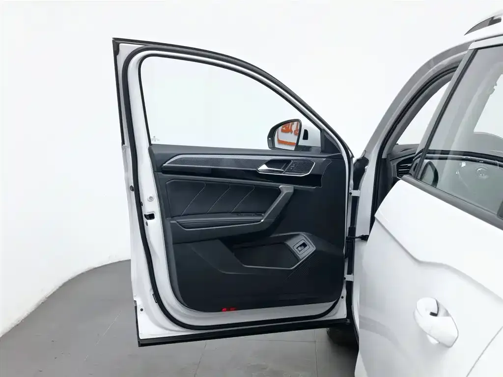 Volkswagen Tayron 2021 из CN, фото 8
