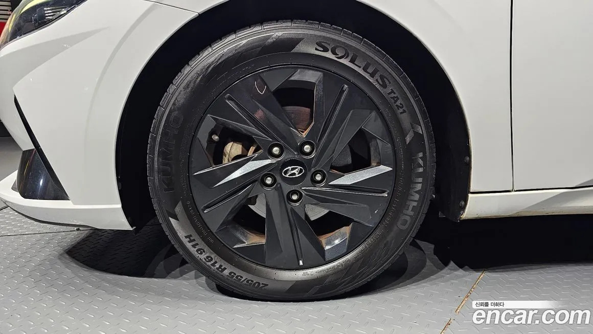 Hyundai AVANTE 2023 из KR, фото 5