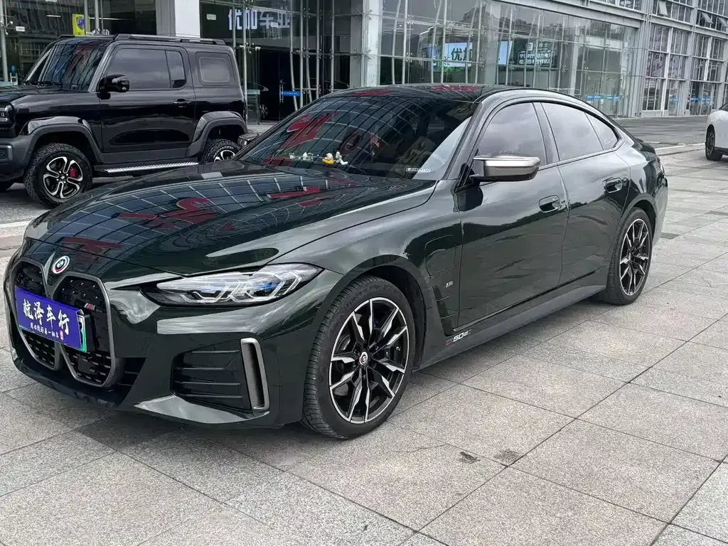 BMW i4 — фото 1