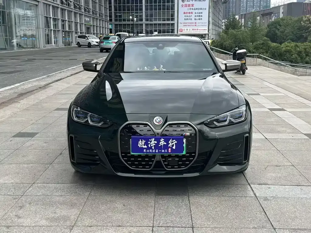 BMW i4 — фото 2