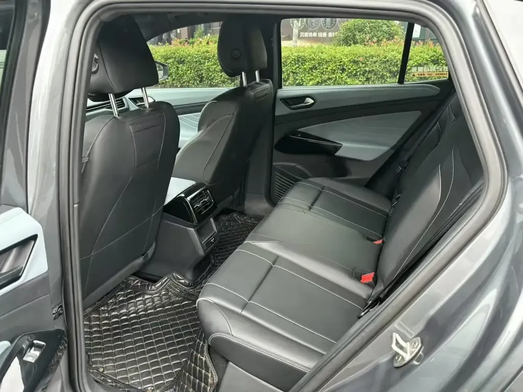 Volkswagen ID.4 X 2023 из CN, фото 8