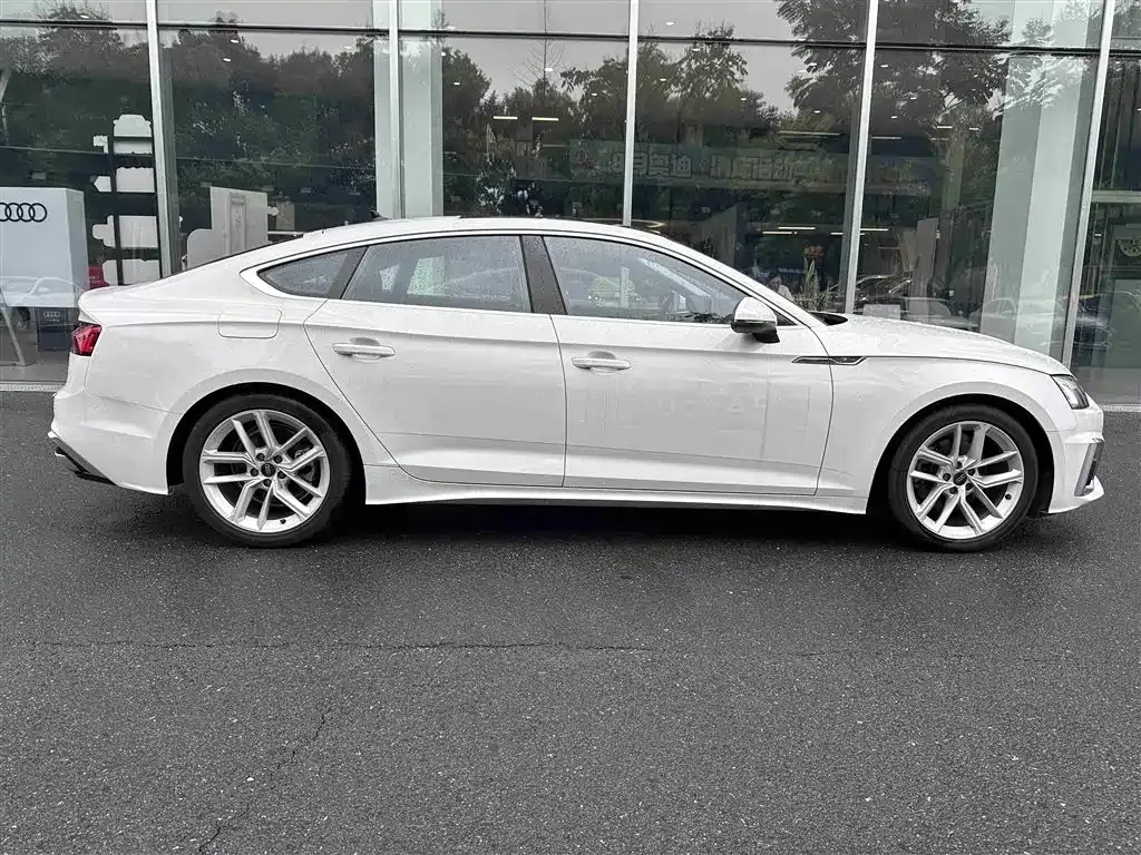 Audi A5 (Import) 2024 из CN, фото 4