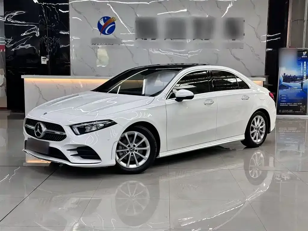 Mercedes-Benz A-Class 2023 из CN, фото 2