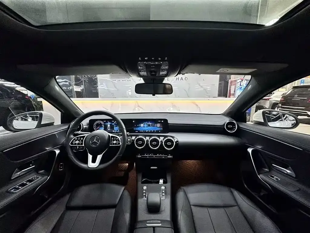 Mercedes-Benz A-Class 2023 из CN, фото 6