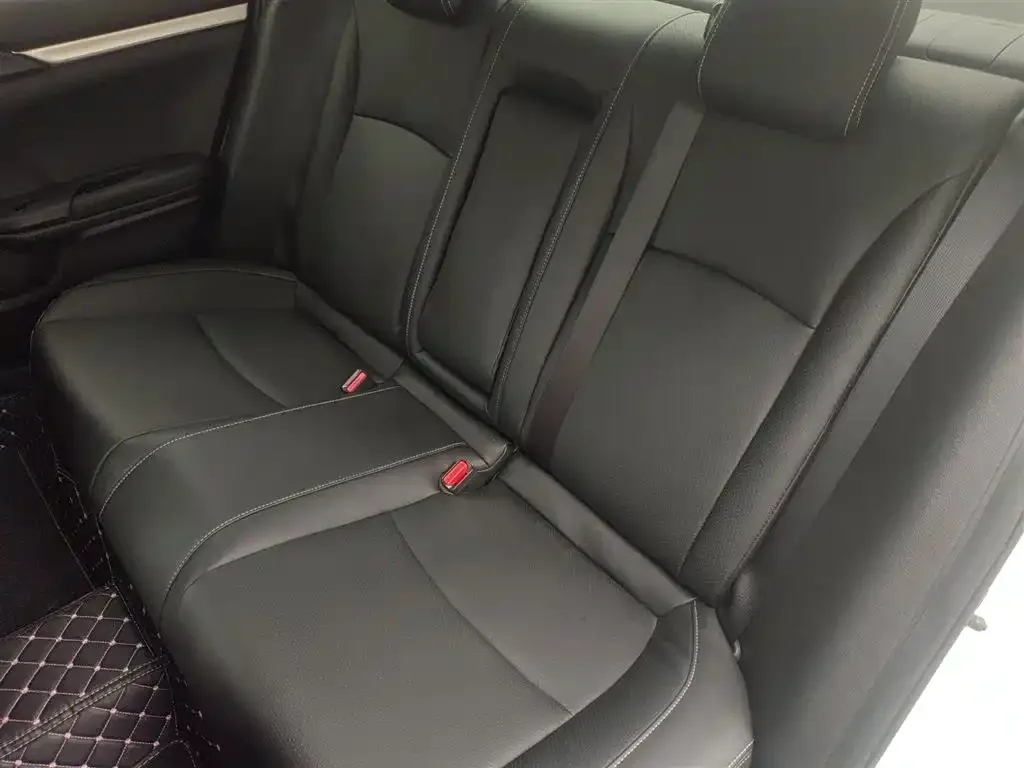 Honda Civic — фото 8