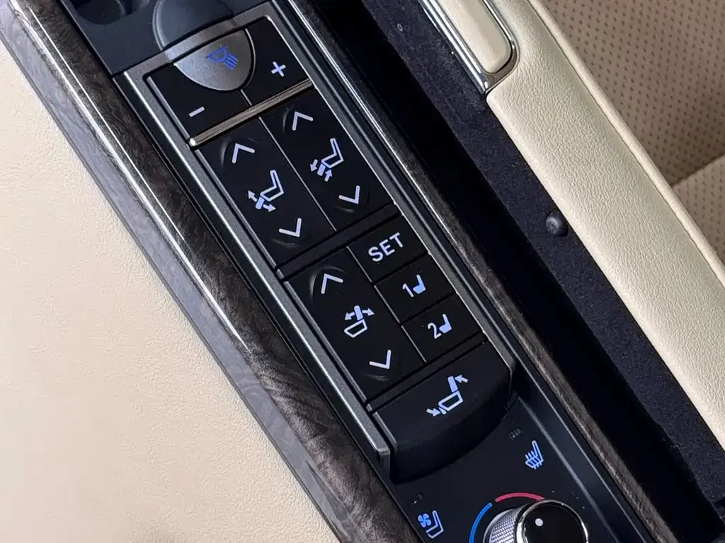 Toyota Alphard 2023 из CN, фото 9