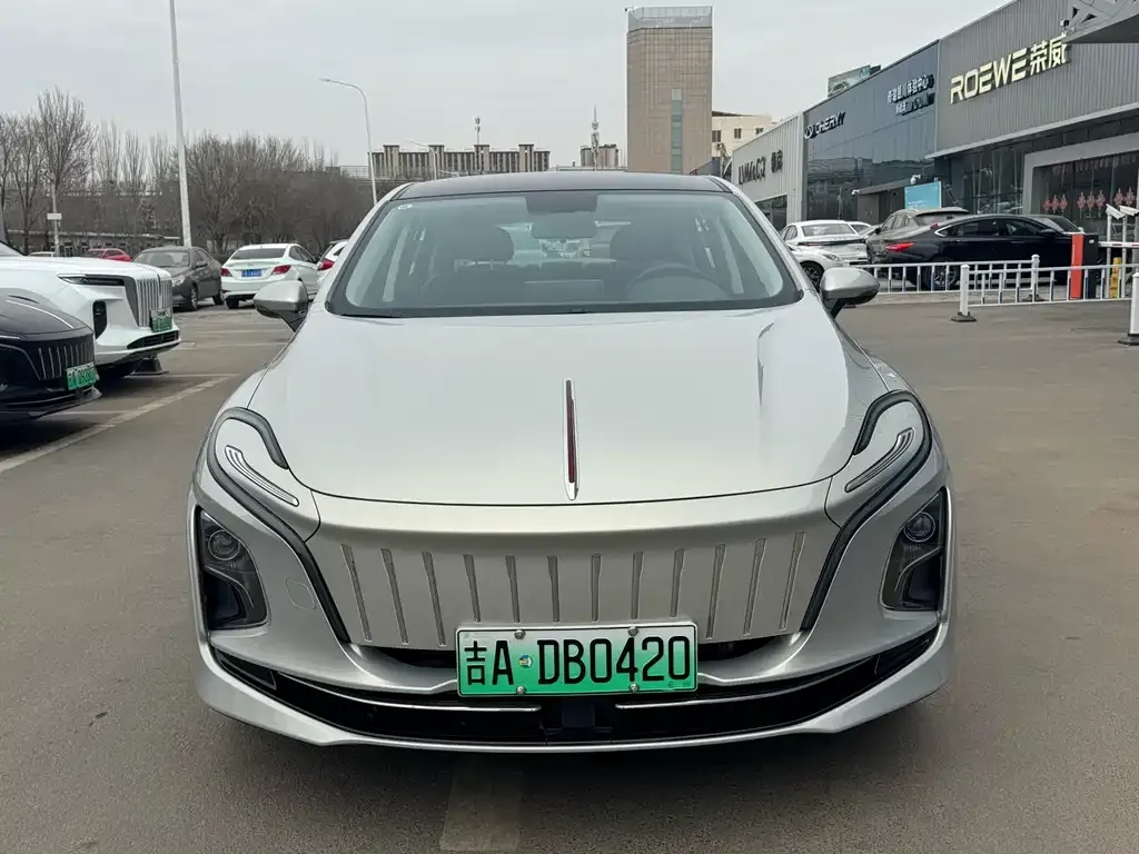 Hongqi E-QM5 — фото 2