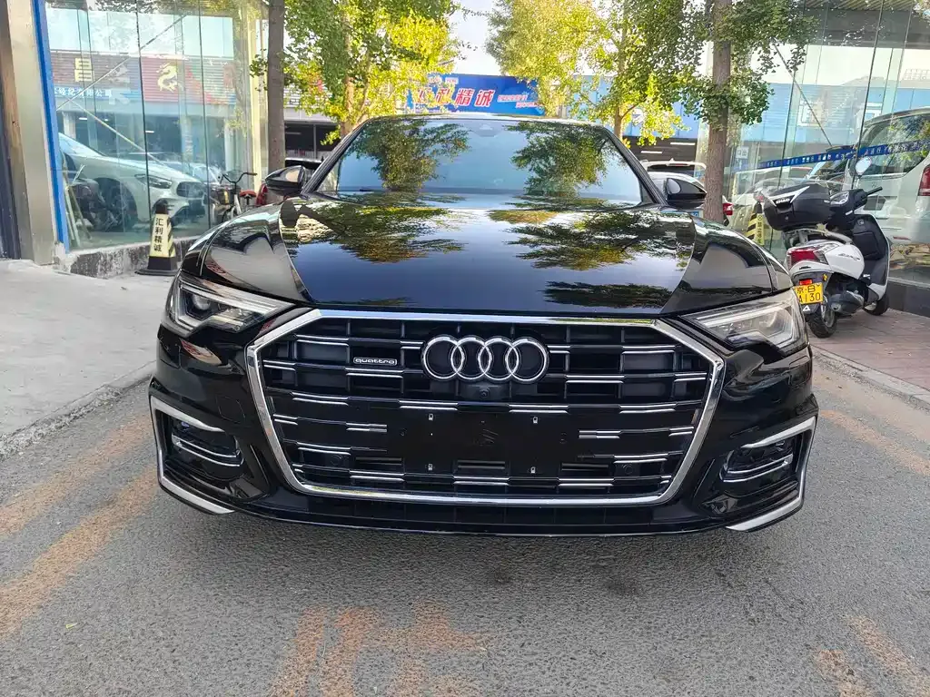 Audi A6L 2023 из CN, фото 2
