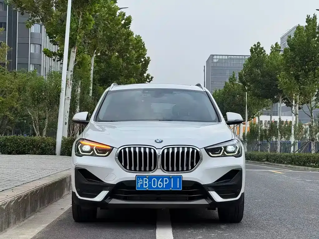 BMW X1 — фото 2