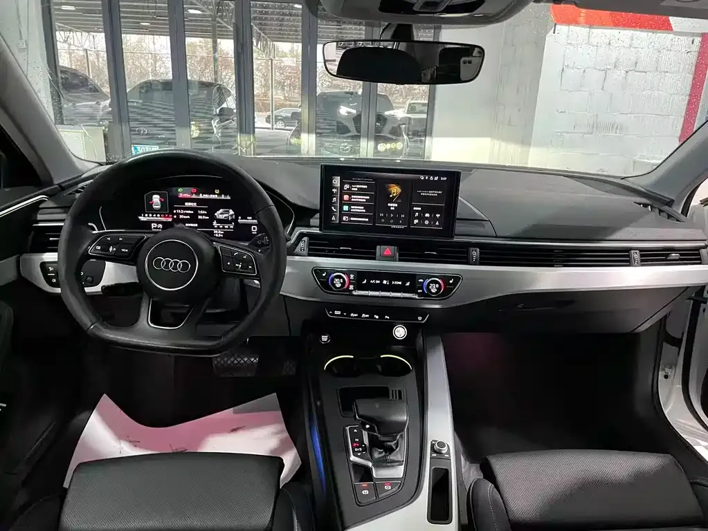 Audi A4L 2022 из CN, фото 6