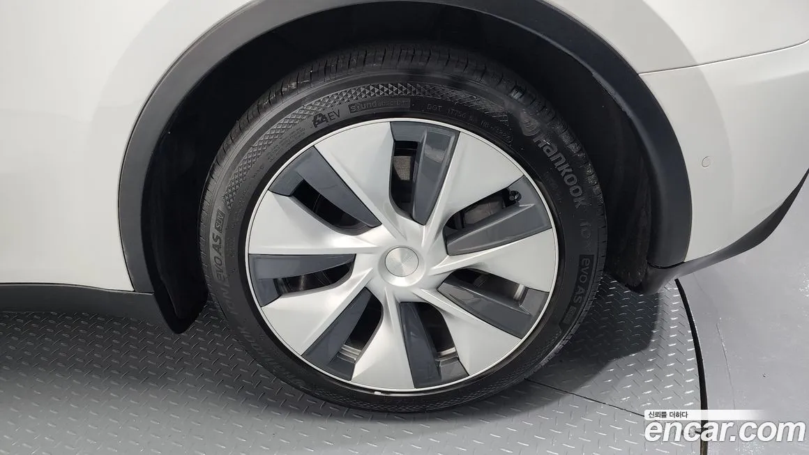 Tesla Model Y 2021 из KR, фото 5