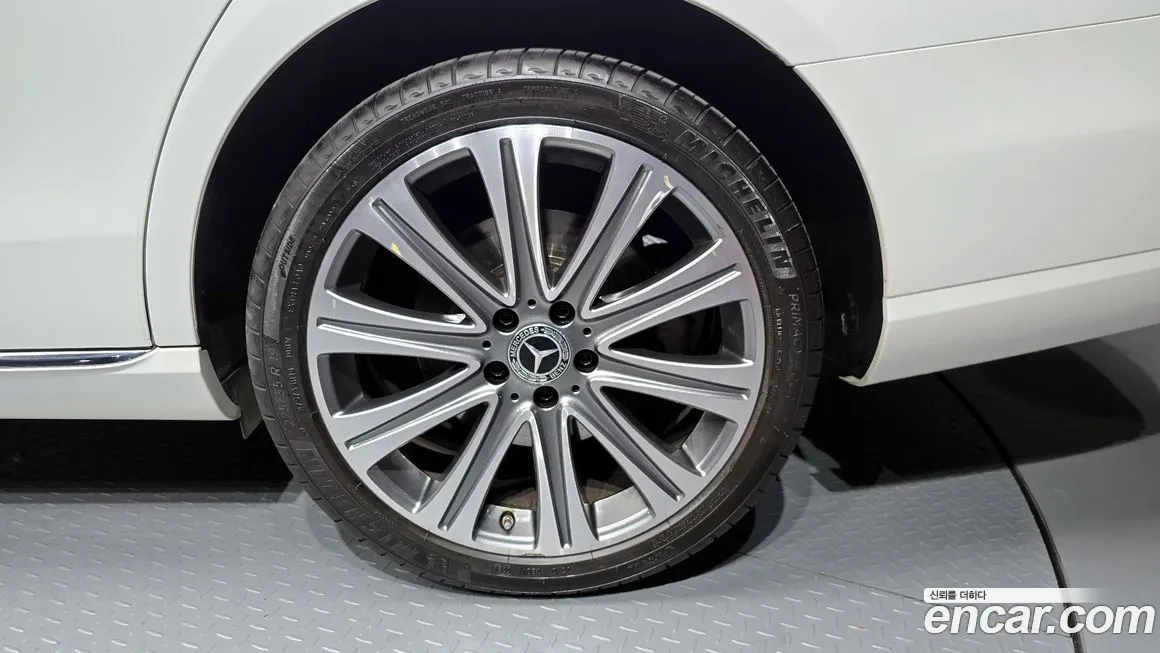 Mercedes-Benz E-Class 2023 из KR, фото 5