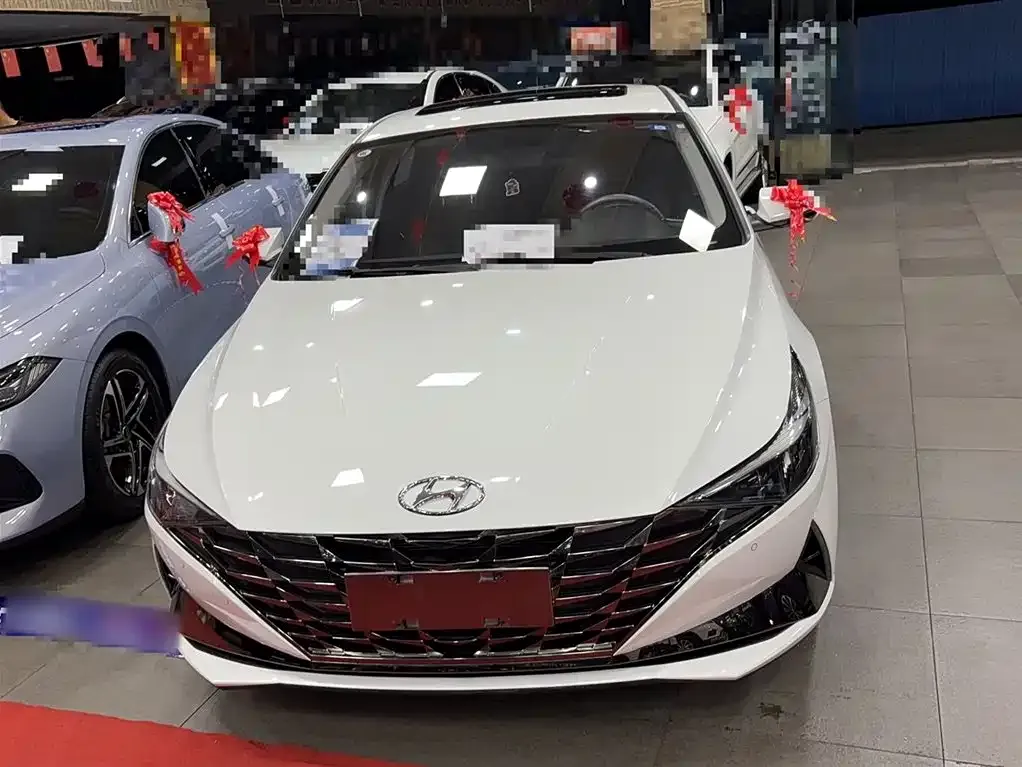 Hyundai Elantra 2023 из CN, фото 7