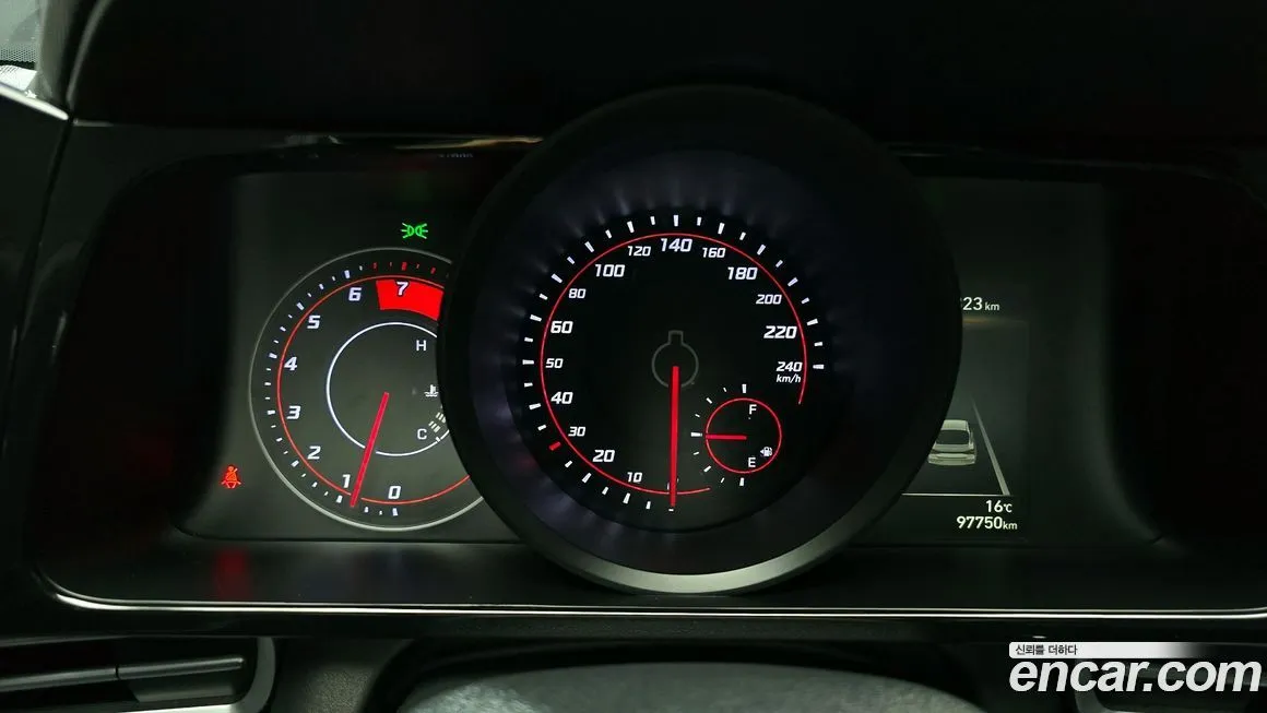 Hyundai AVANTE 2023 из KR, фото 8
