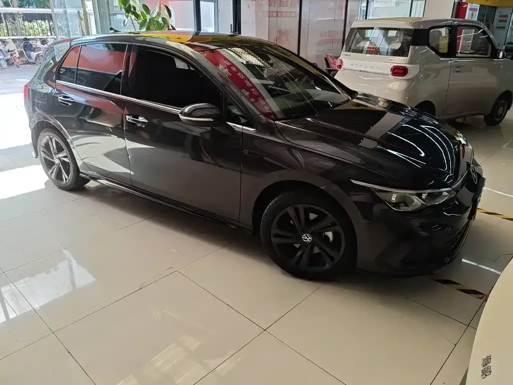 Volkswagen Golf 2022 из CN, фото 2