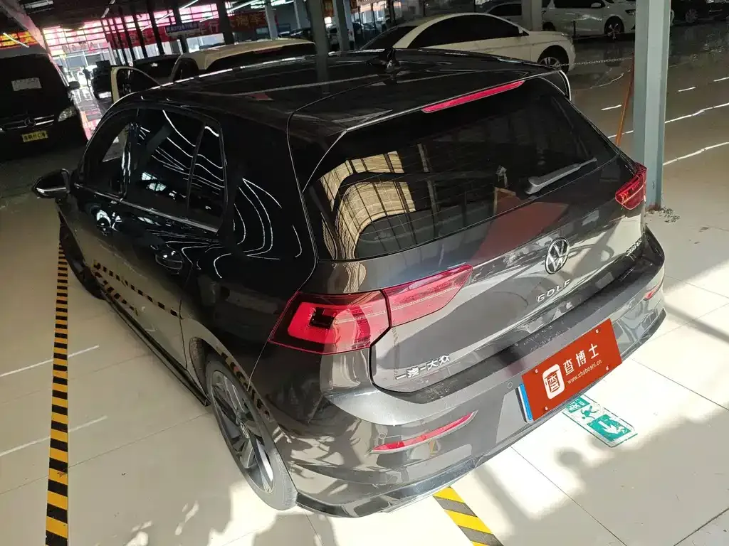 Volkswagen Golf 2022 из CN, фото 5