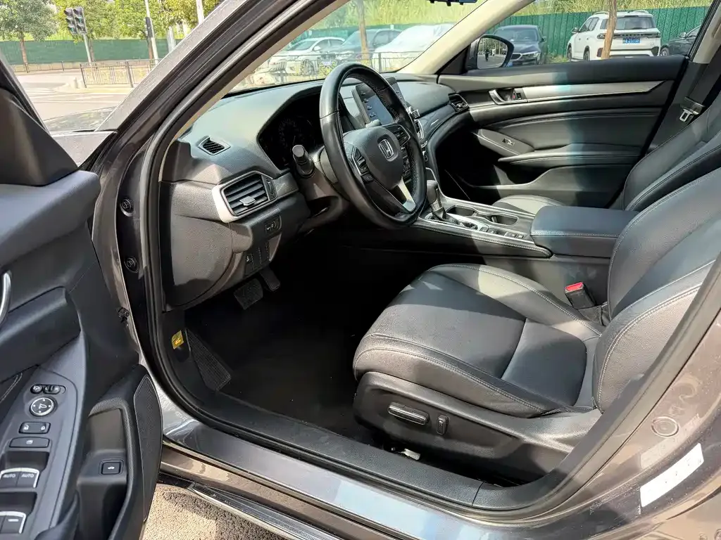 Honda Accord 2021 из CN, фото 3