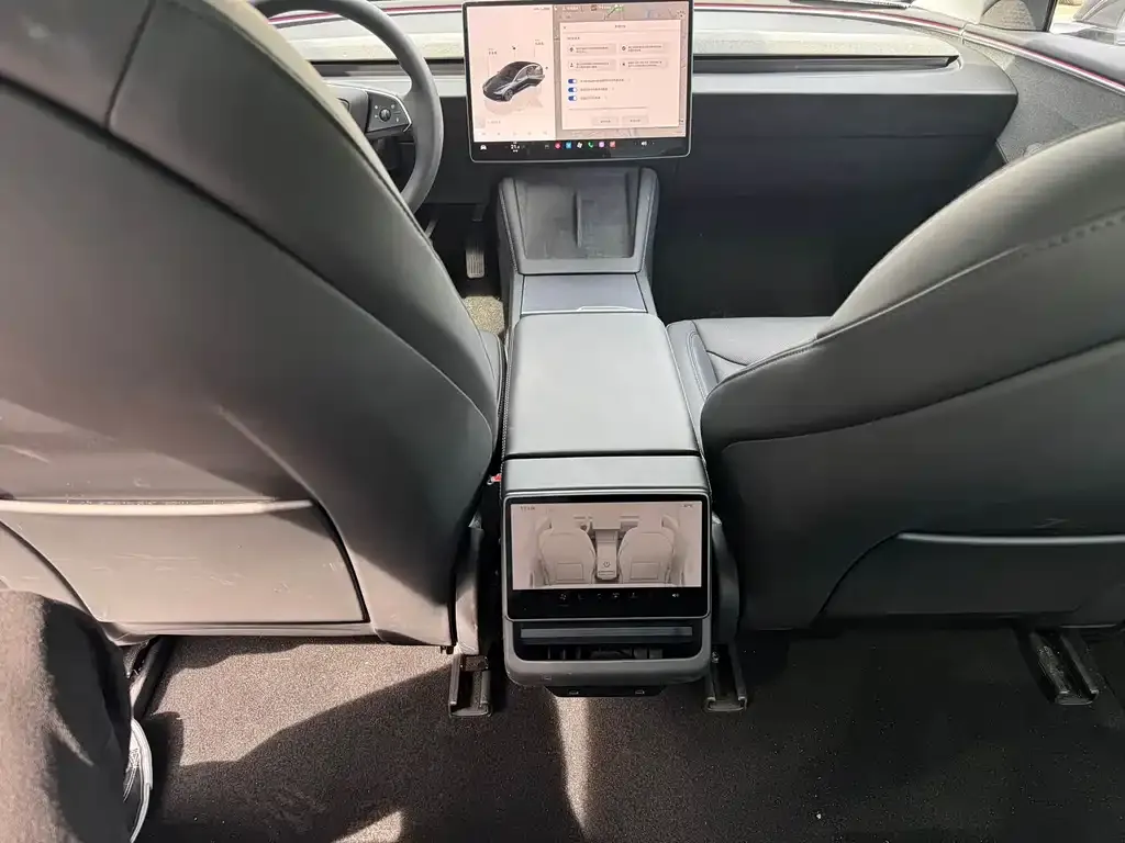 Tesla Model 3 — фото 10