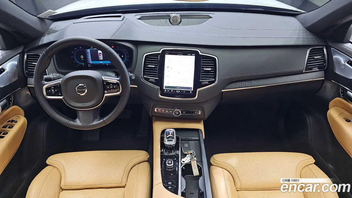 Volvo XC90 — фото 7