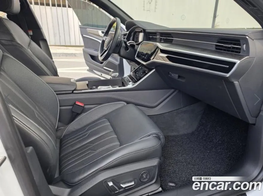 Audi A7 2021 из KR, фото 10