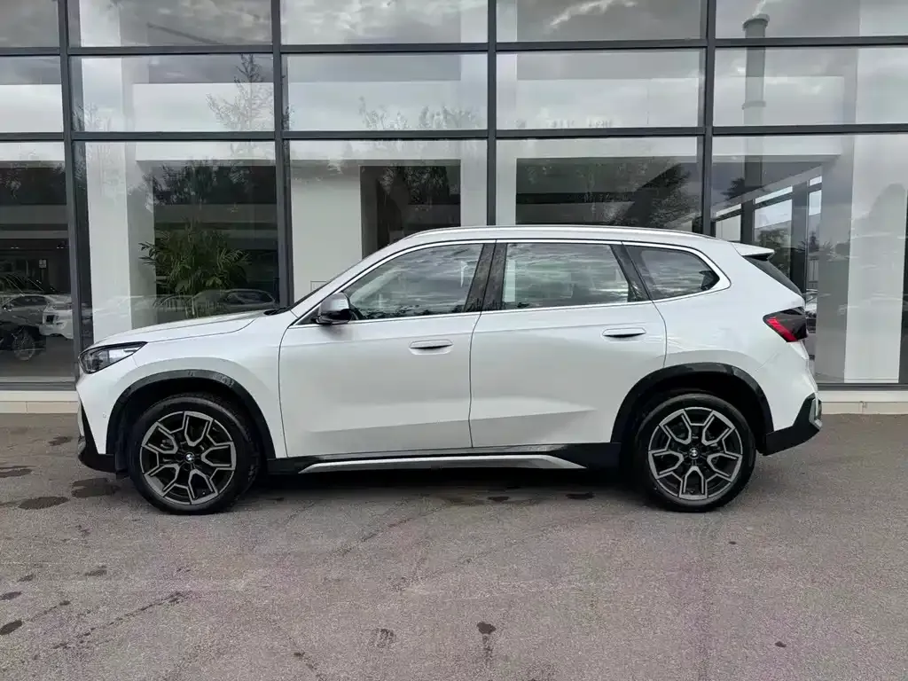 BMW X1 2024 из CN, фото 3