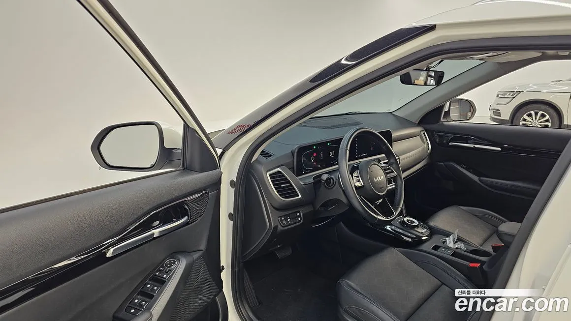 Kia Seltos 2023 из KR, фото 10