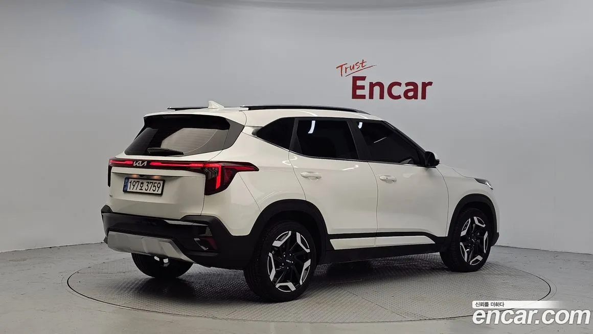 Kia Seltos 2023 из KR, фото 2