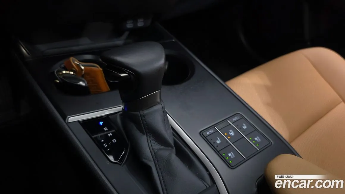 Lexus UX 2024 из KR, фото 9