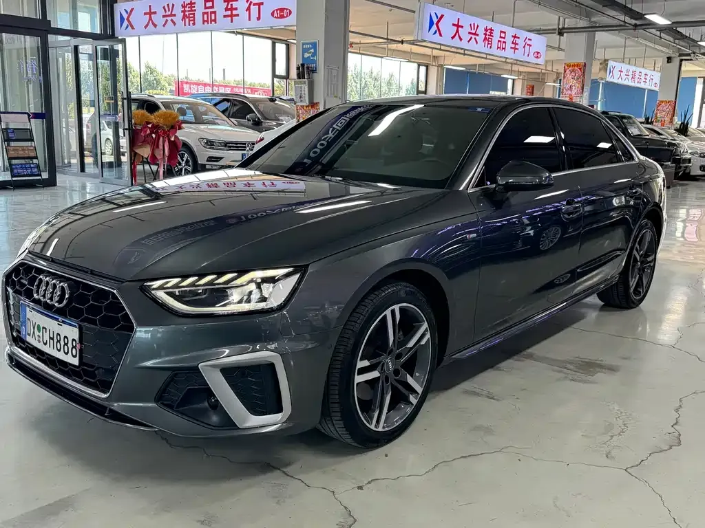 Audi A4L 2021 из CN, фото 1