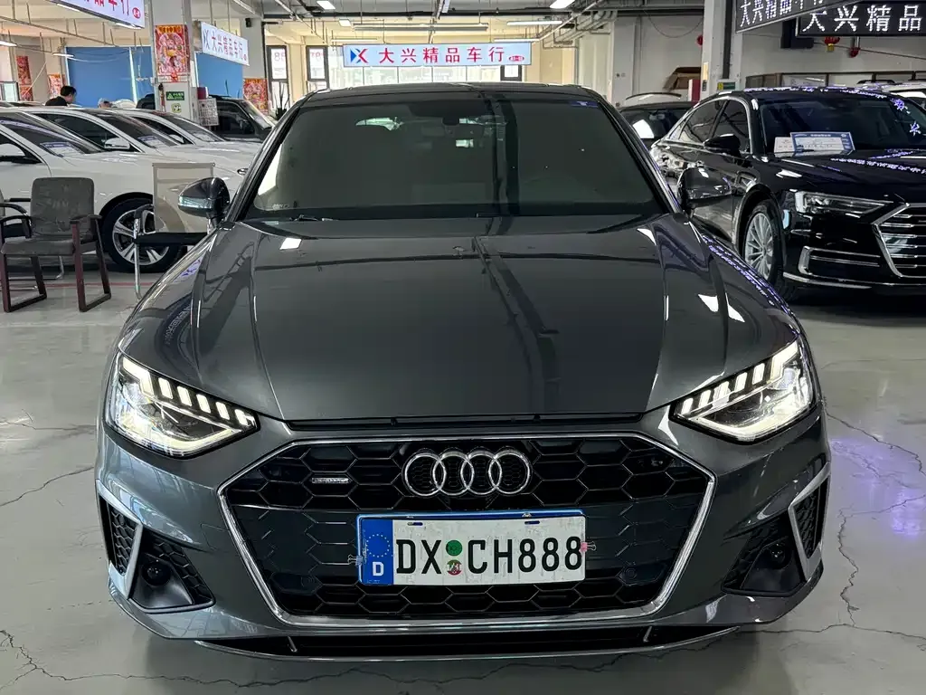 Audi A4L 2021 из CN, фото 2