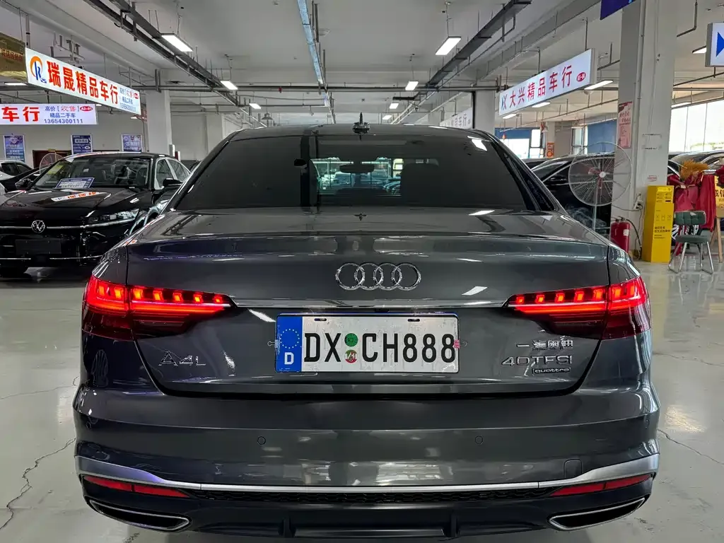 Audi A4L 2021 из CN, фото 5