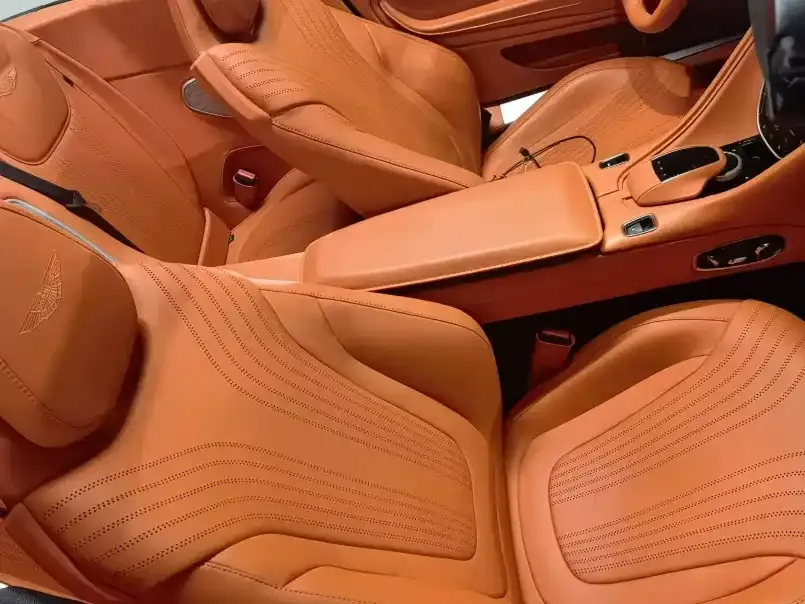 Aston Martin DB11 2021 из CN, фото 7