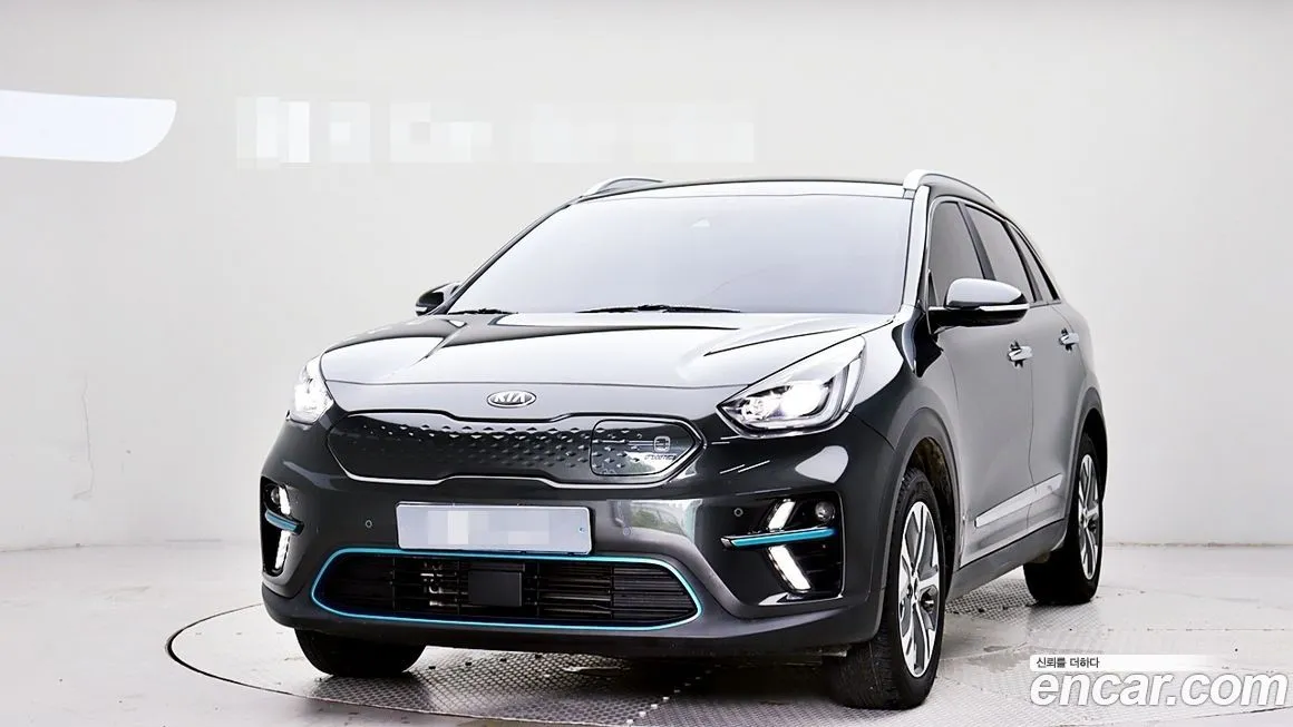 Kia Niro — фото 1