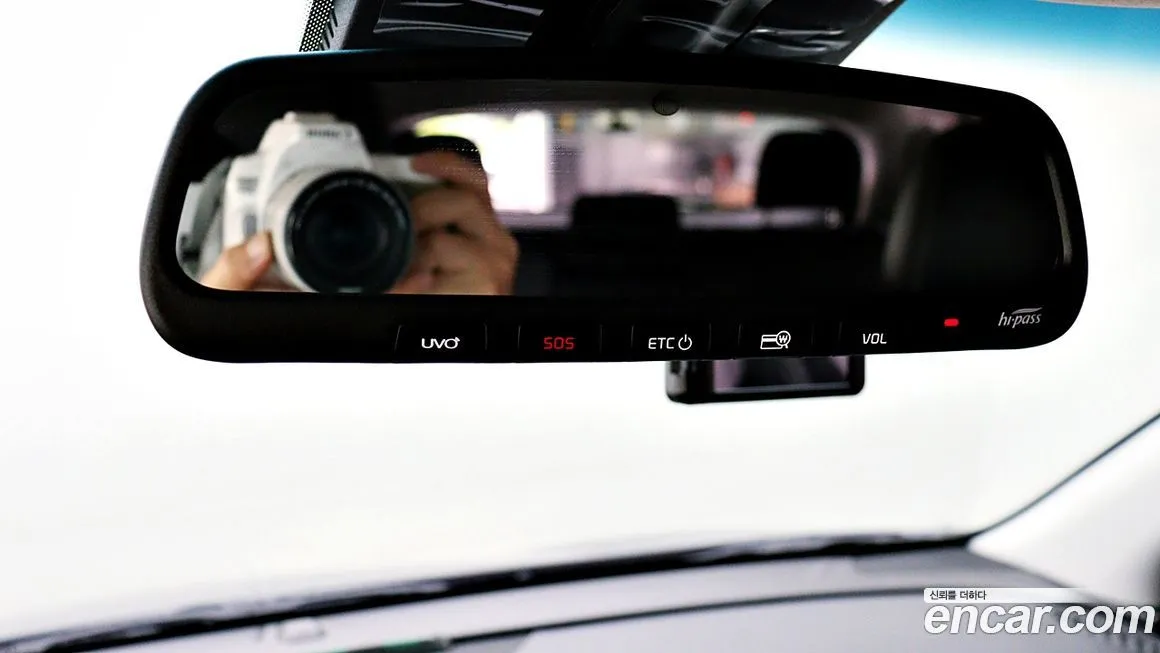 Kia Niro — фото 10