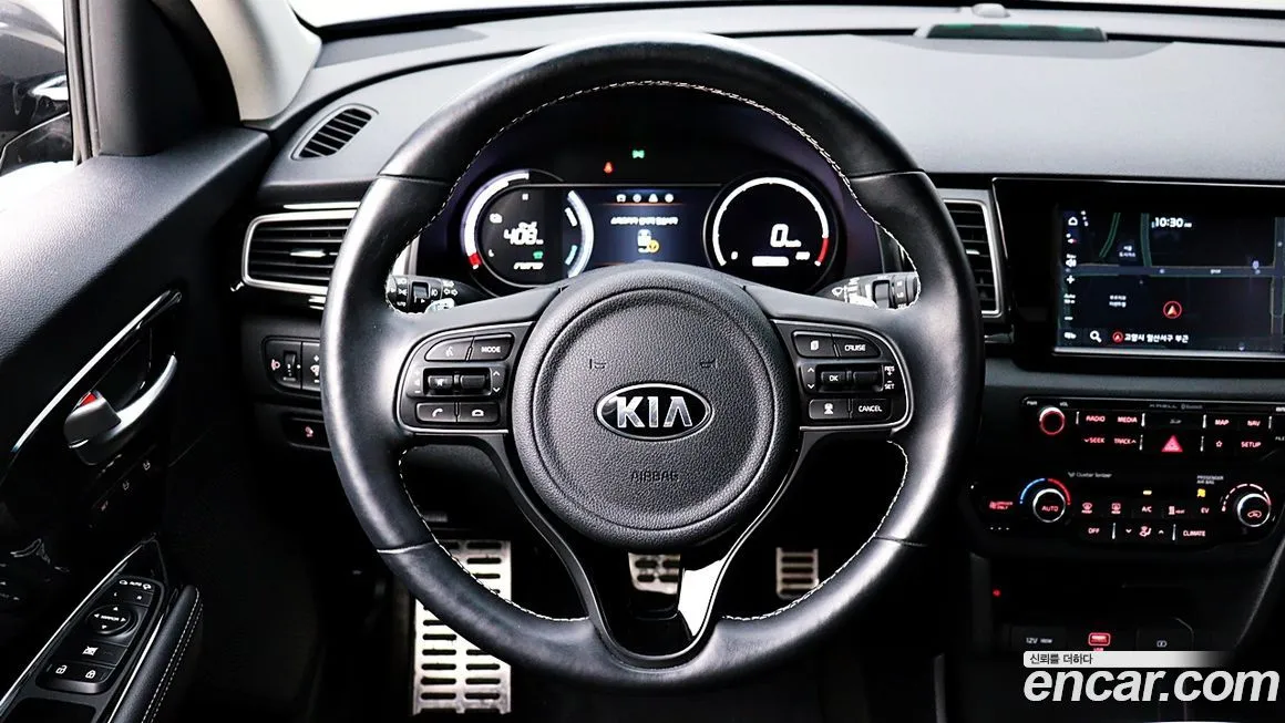 Kia Niro — фото 9