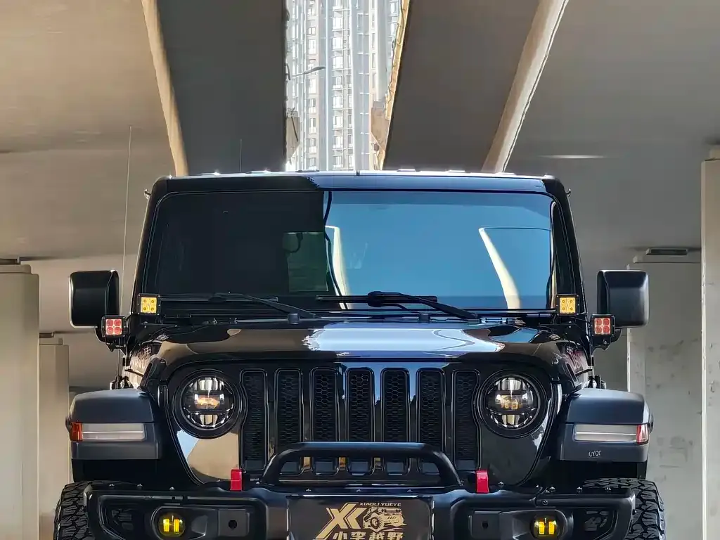 Jeep Wrangler — фото 2