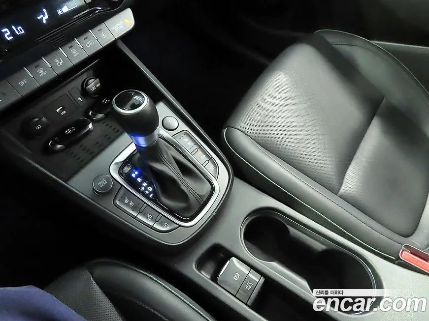 Hyundai Kona 2021 из KR, фото 9