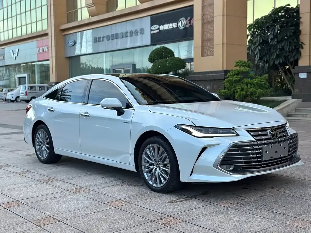 Toyota Avalon 2024 из CN, фото 3