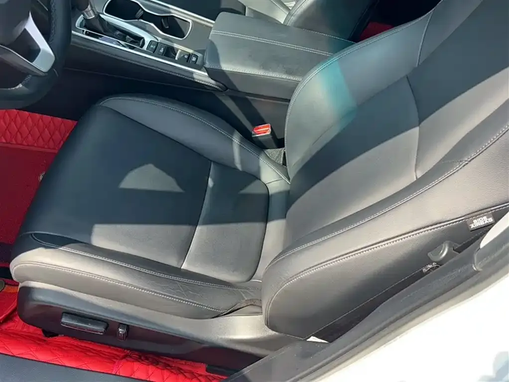 Honda Accord — фото 8