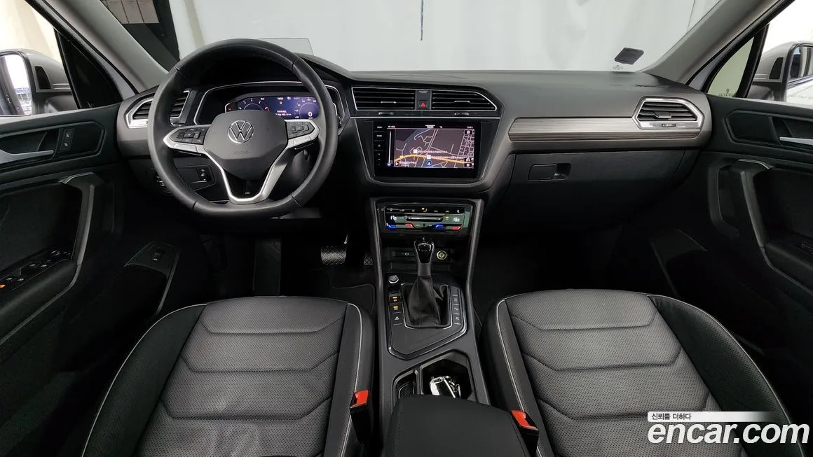 Volkswagen Tiguan — фото 7