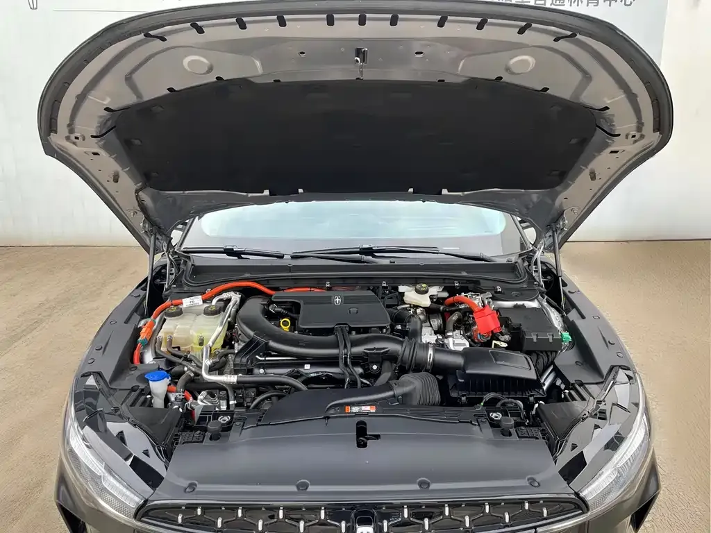 Lincoln Z 2024 из CN, фото 8