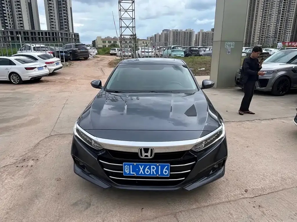 Honda Accord — фото 2