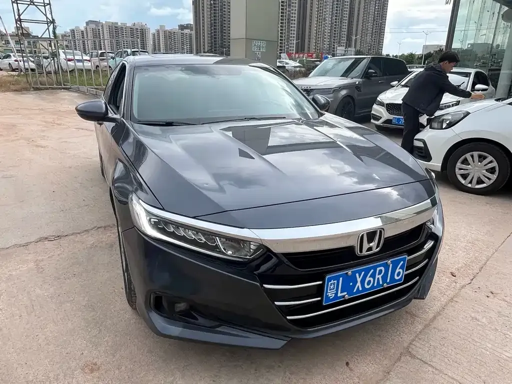 Honda Accord — фото 3